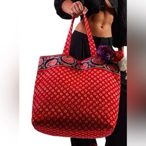 VERA BRADLEY Red Patterned Tote Bag